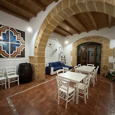 Dimora Tipica Casa de hóspedes 3*